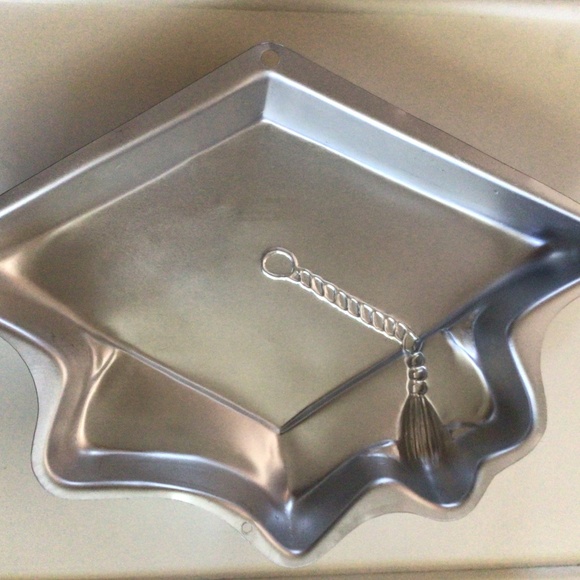 Wilton Graduation Cap Cake Pan - Picture 2 of 2